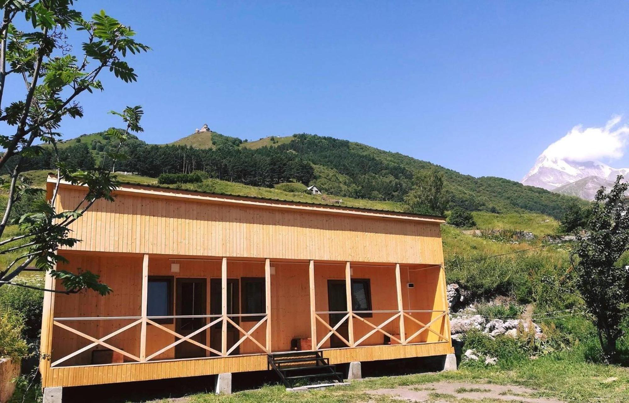 Family Hostel Nika Kazbegi Kültér fotó